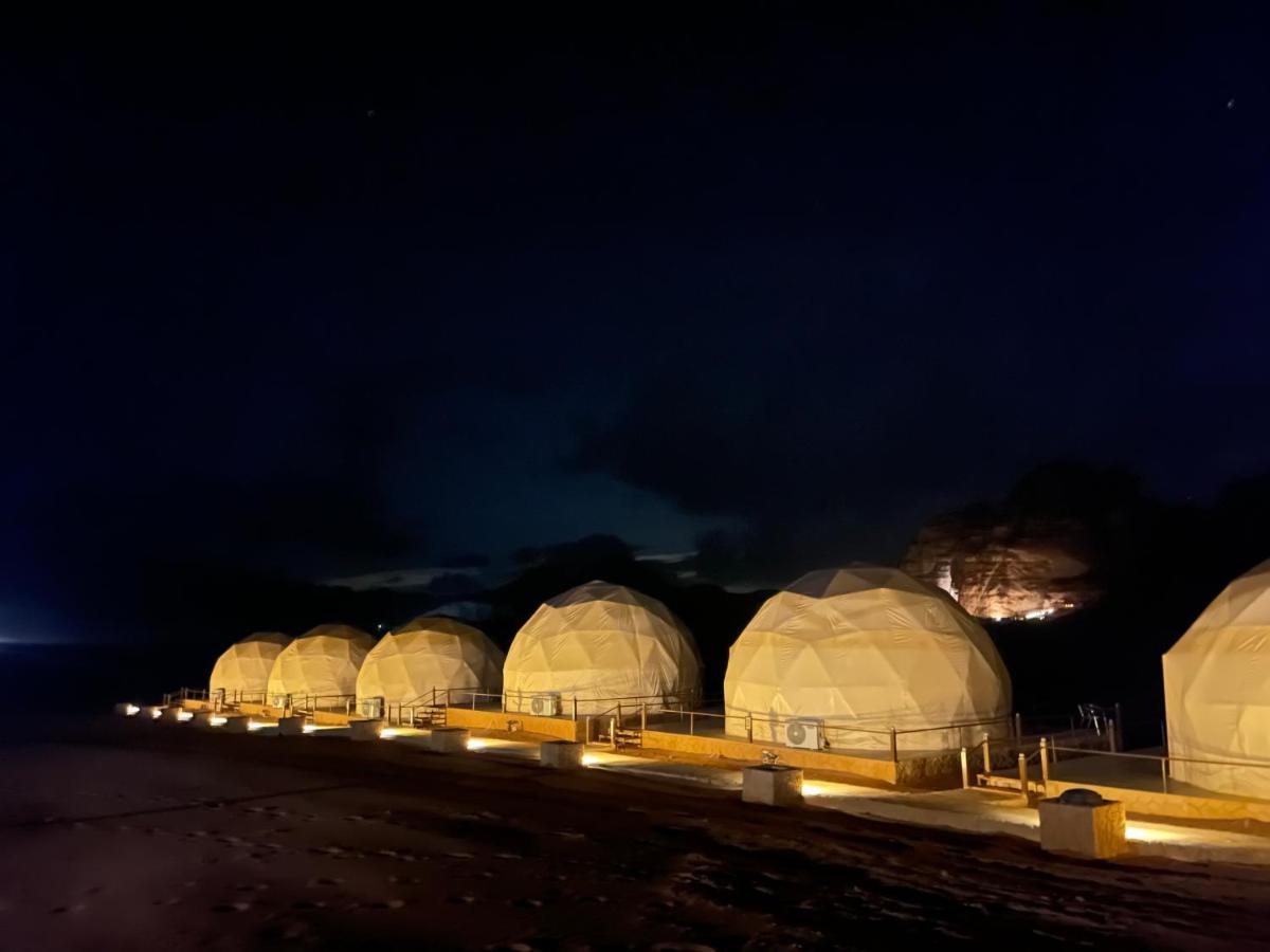 Rum Crystal Luxury Camp Wadi Rum Buitenkant foto